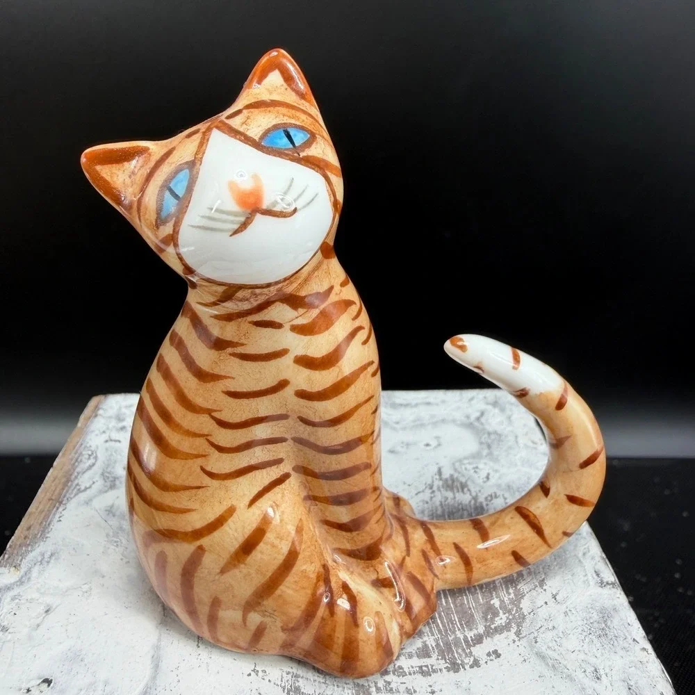 Vintage‎ Fine Bone China Orange Tabby Cat Figurine Blue Eyes Ginger Striped 3in